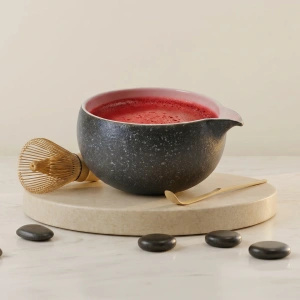 Set per preparare la Red Matcha