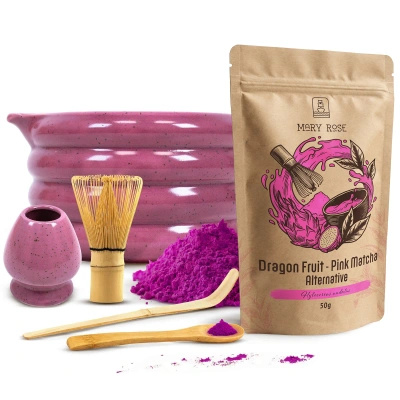 Set per preparare la Pink Matcha