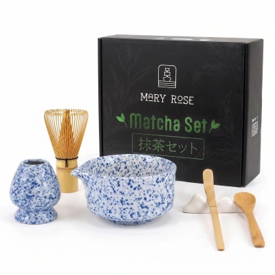 Set regalo: accessori per preparare il tè matcha