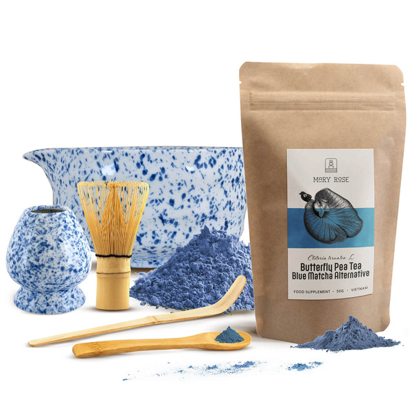 Set per preparare la Blue Matcha