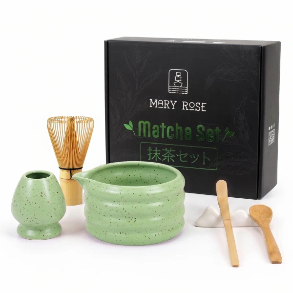 Set regalo: accessori per preparare il tè matcha